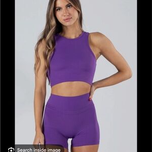 PARAGON Vibrant Purple top